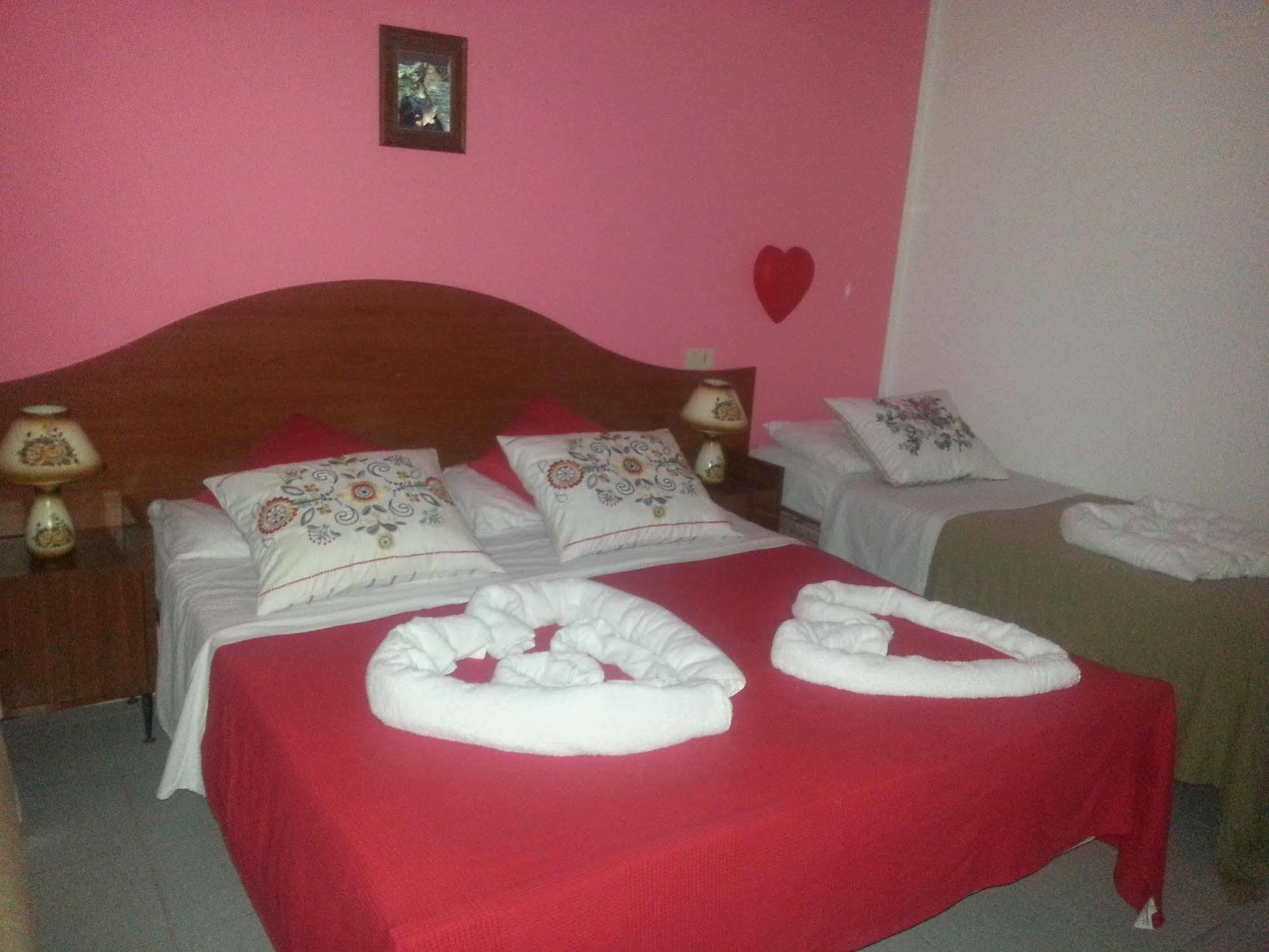רימיני Hotel Fiammetta מראה חיצוני תמונה